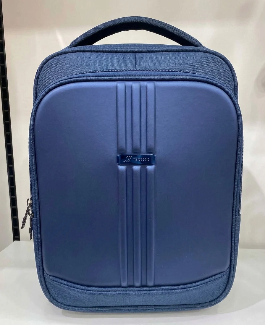 Sac a Dos rigide 14 pouces  avec Port USB