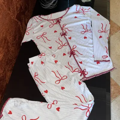 بجامات نسائية
