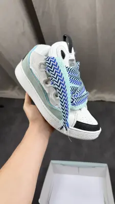 Lanvin curb blue