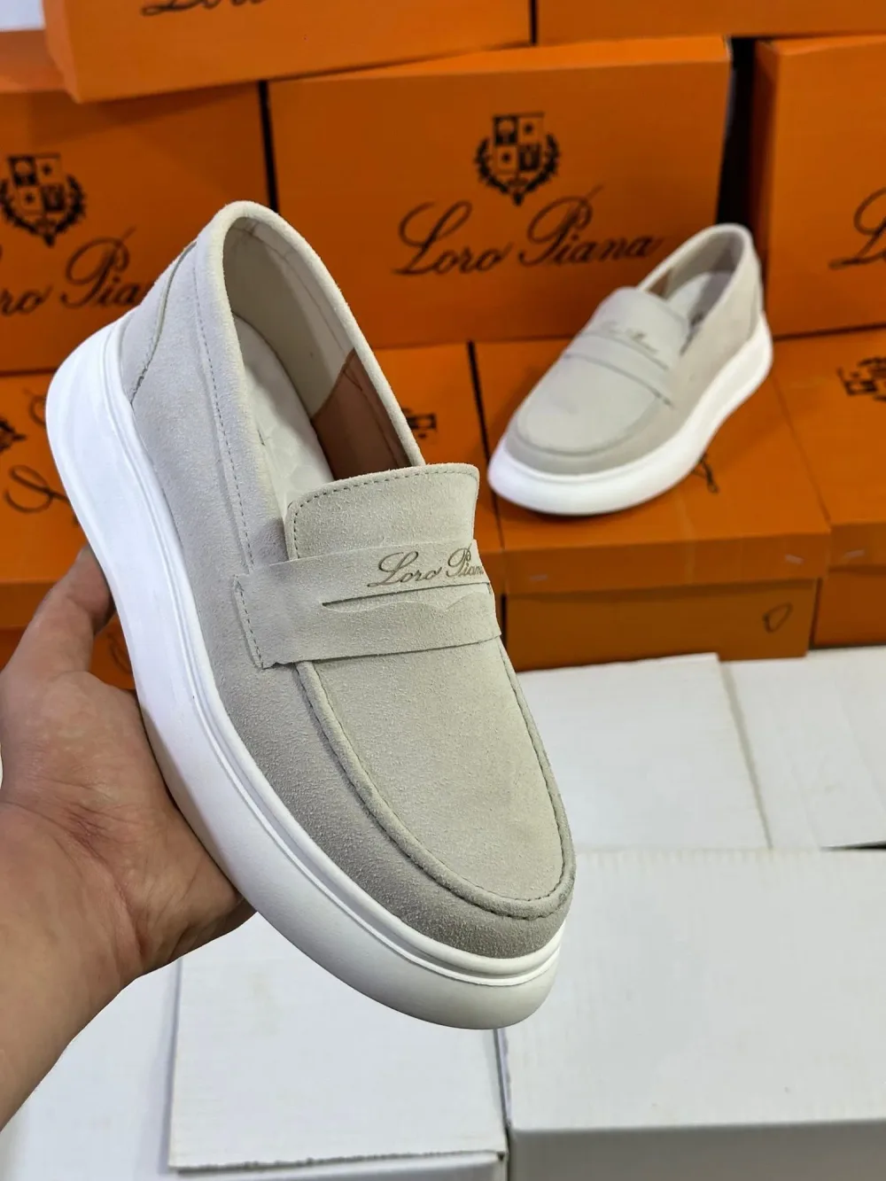 Loropiana
