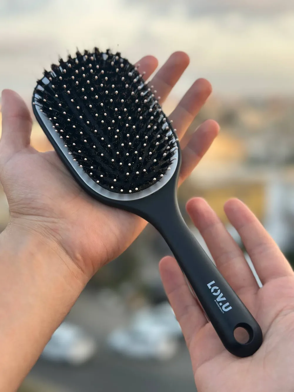 Brosse à Cheveux Ovale "LOVLU" — Poils de Sanglier & Nylon