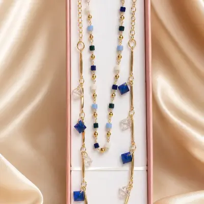 Collier multirang à perles bleues
