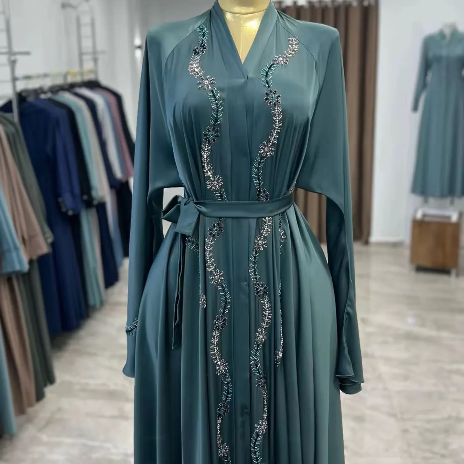 عباية دبي