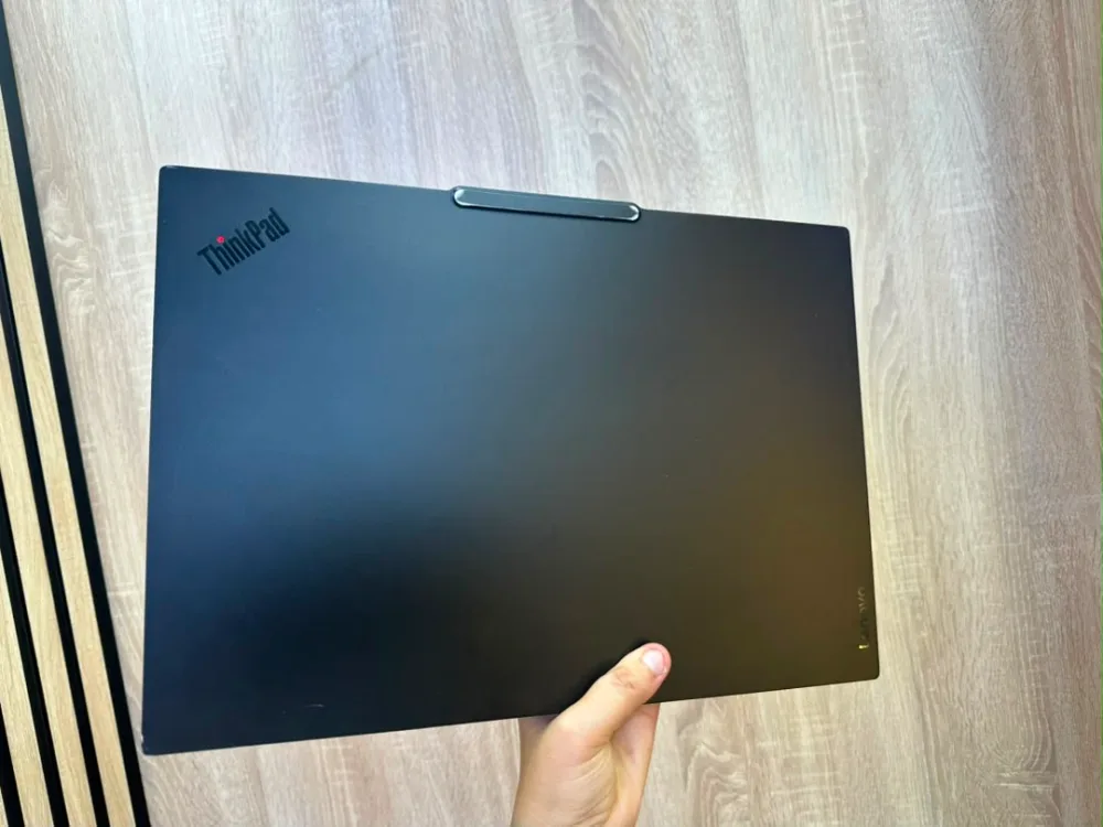 Laptop Lenovo européenne ThinkPad E16 Ryzen 5 16Go RAM 512Go SSD européenne