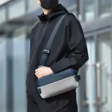 Sac de Poitrine Fashion pour hommes avec bandoulière LX067 – حقيبة أغراض حجم كبير