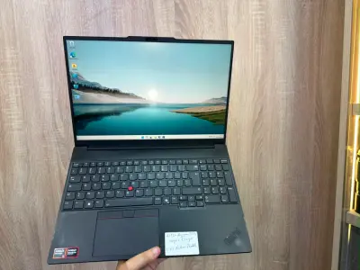 Laptop Lenovo européenne ThinkPad E16 Ryzen 5 16Go RAM 512Go SSD européenne