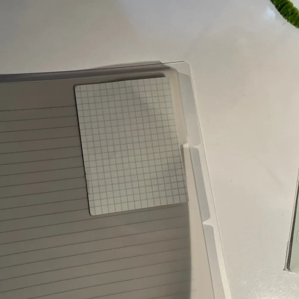 Transparent binder