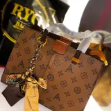 A&V Monogram Élégance – Brown Luxury Edition