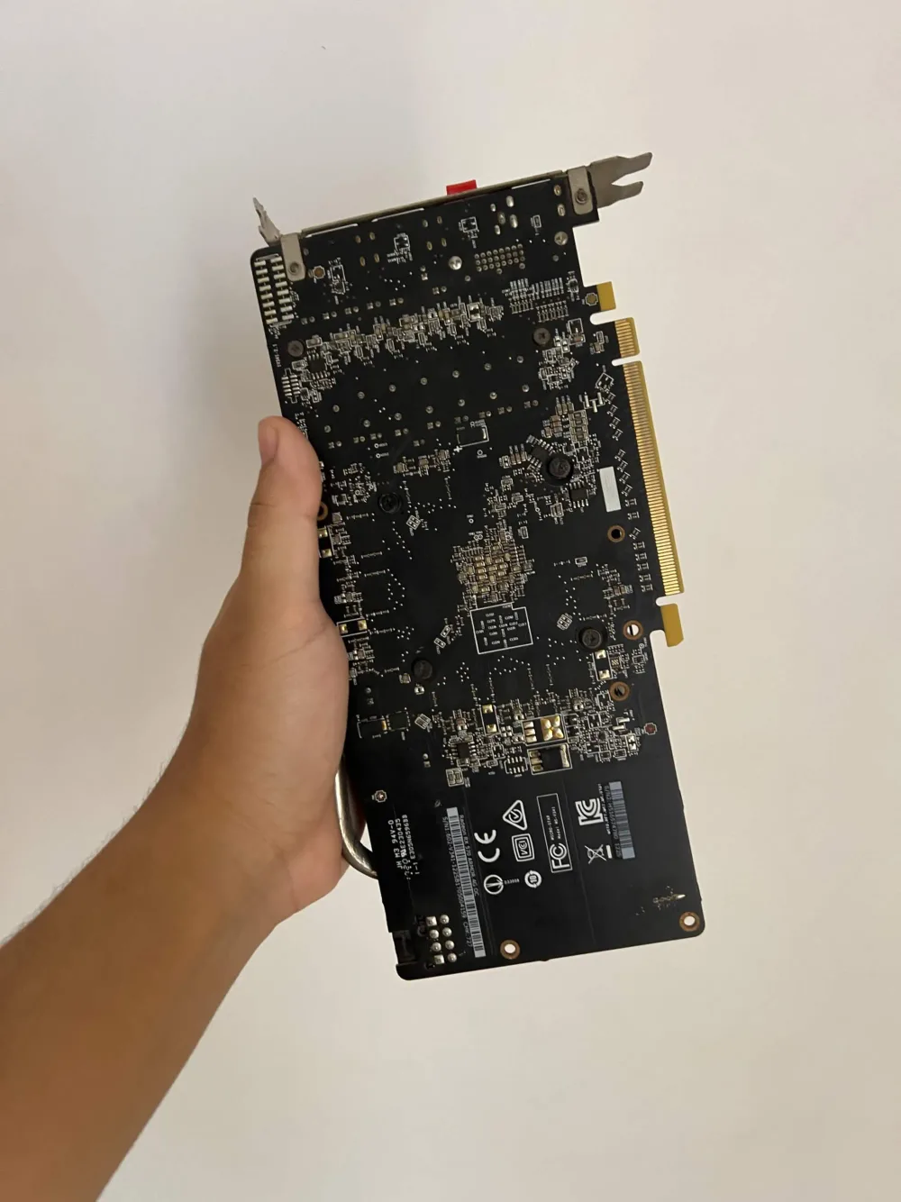 RX 570 4GB MSI ARMOR ( EN CONFIGURATION SEULEMENT )