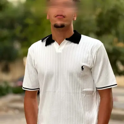 T-shirt polo