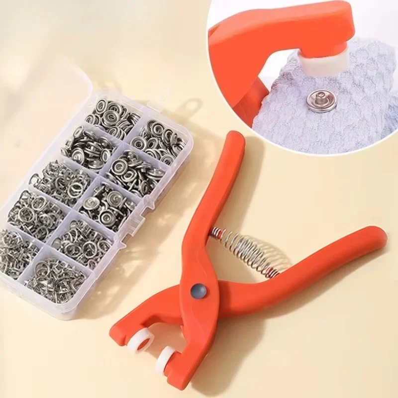 Pince Bouton Cerceau Simple Plastique Avce Bouton