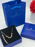 سلسلة الورود 🥀/swarovski(سلسلة + سوار +الكيس والعلبة مجانا💙)  3موديلات