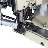 Machine a Coudre Industrielle Flatlock a Cylindre 4 Aiguilles 6 Fils O4-6-260