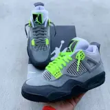 حذاء Air Jordan 4 Neon – ستايل عصري وراحة في كل خطوة