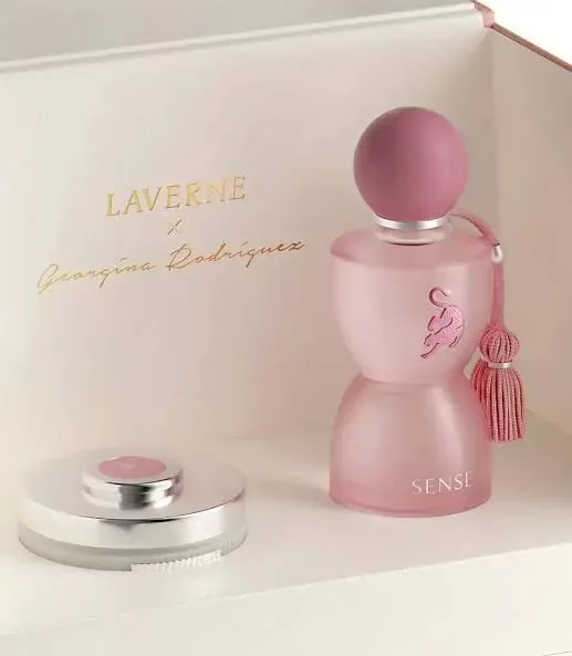 طاقم عناية عطري فاخر  سينس من دار لافيرن