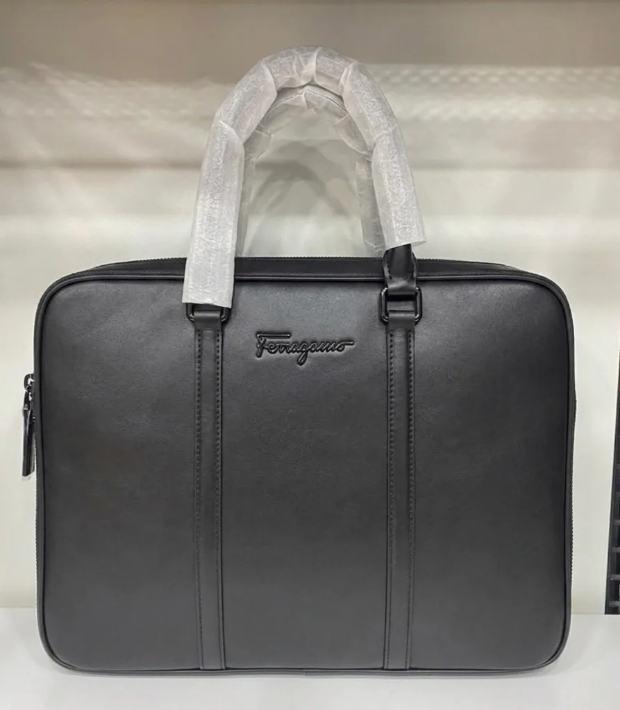 Cartable en cuir véritable SALVADOR FERRAGAMO