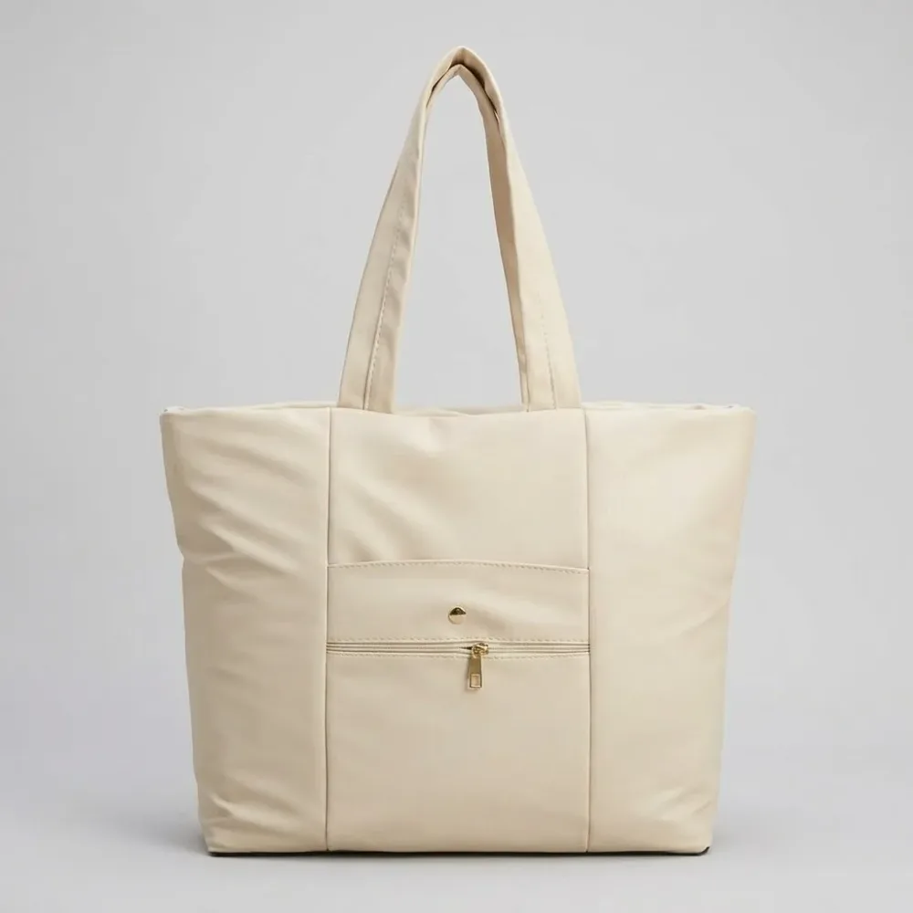 Sac Tote en Satin Imperméable – Grand Format Pratique