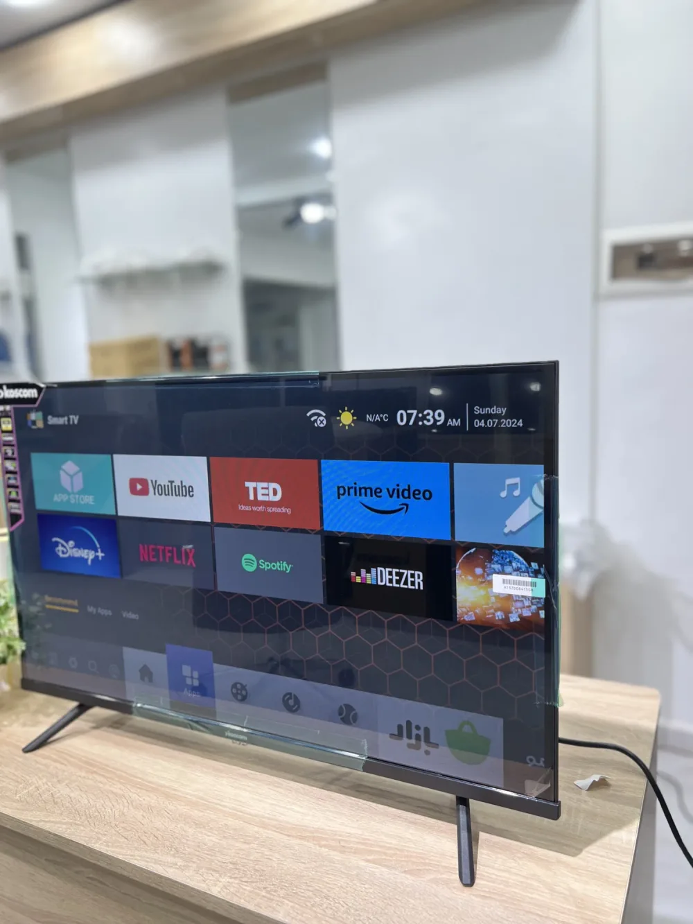TV KOSCOM SMART 32P