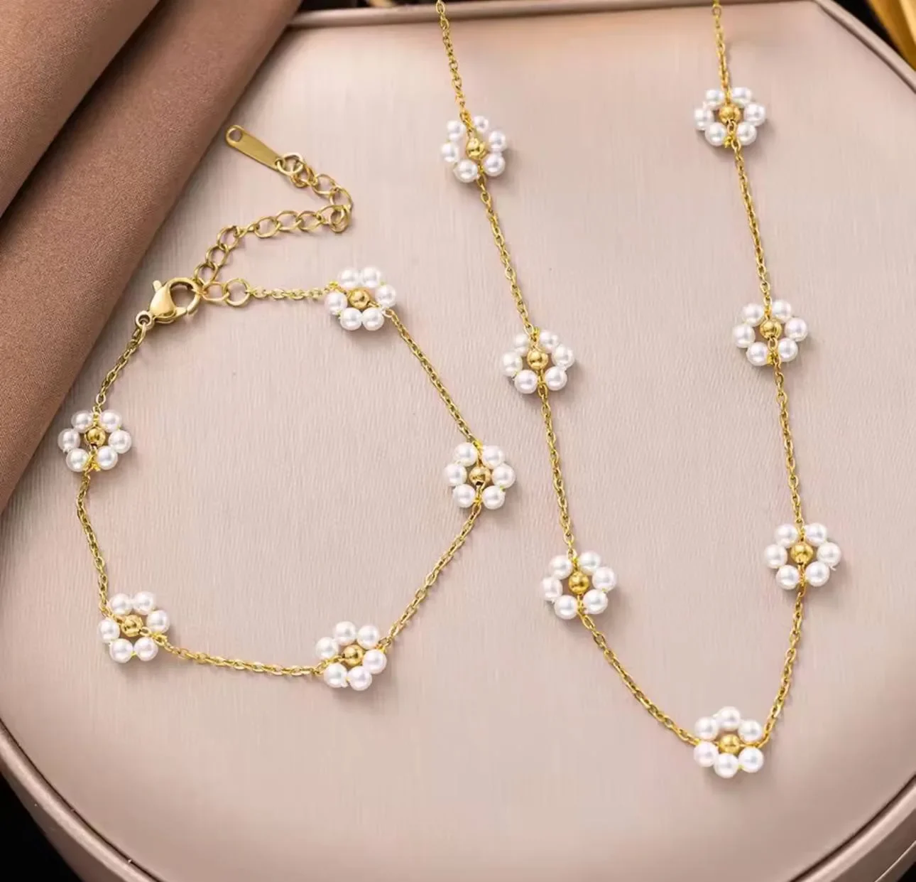 Parure "Marguerite Perlée" en Acier Inoxydable (Collier & Bracelet)