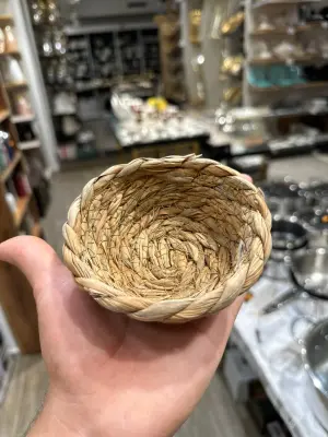Petite Coupelle Tressée en Paille Naturelle