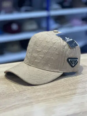 كاسكيطة برادا Prada