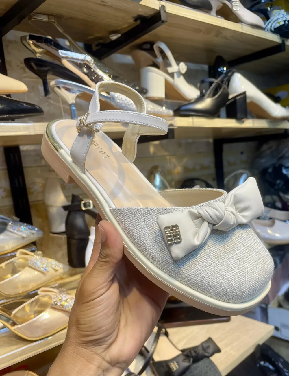 Sandel miumiu chic