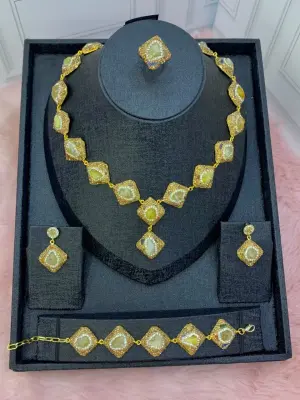 طقم احجار السترين