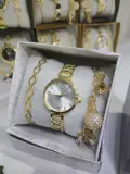ساعة نساء مع اكسسوارات