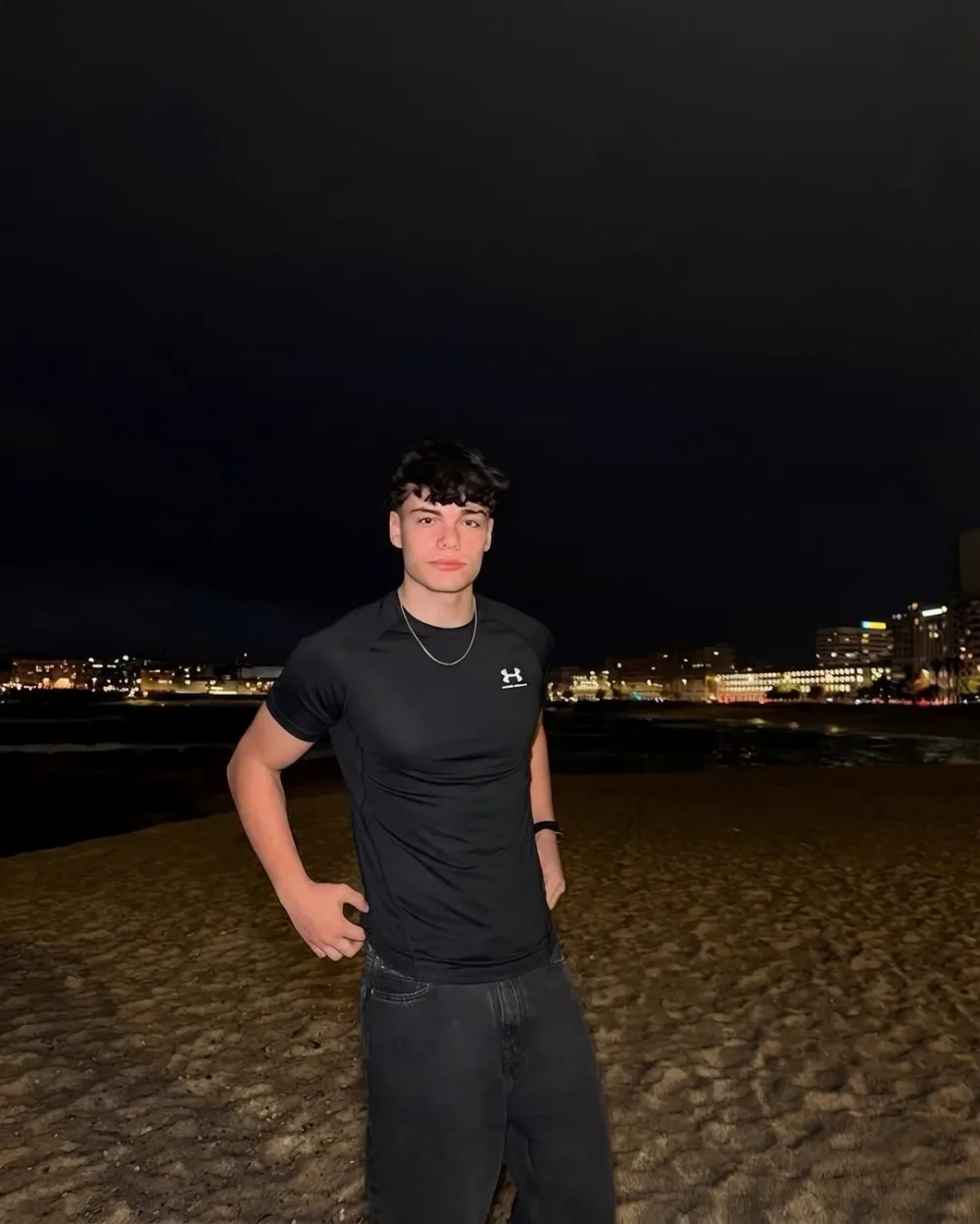 tshirt under armour slim fit