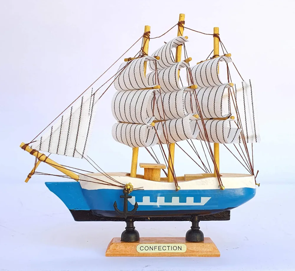⛵️ سفينة خشبية شراعية ⛵️