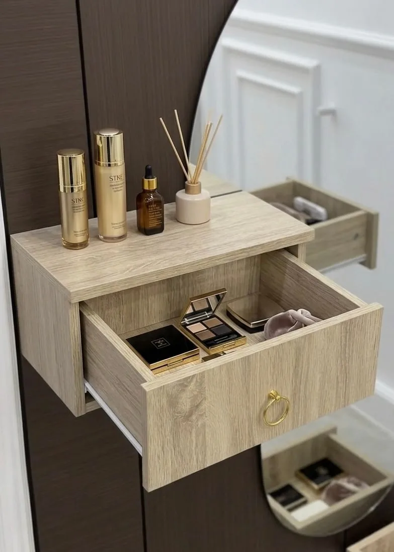 Table de nuit mural مغلقة