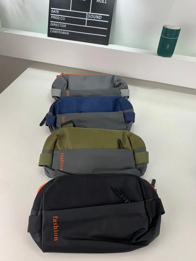 Sac de Poitrine Fashion pour hommes avec bandoulière LX067 – حقيبة أغراض حجم كبير