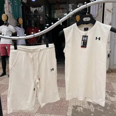 Ensemble under armour