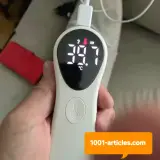 Thermomètre auriculaire médical rechargeable AiQUE - sans contact - LCD - Haute Précision.