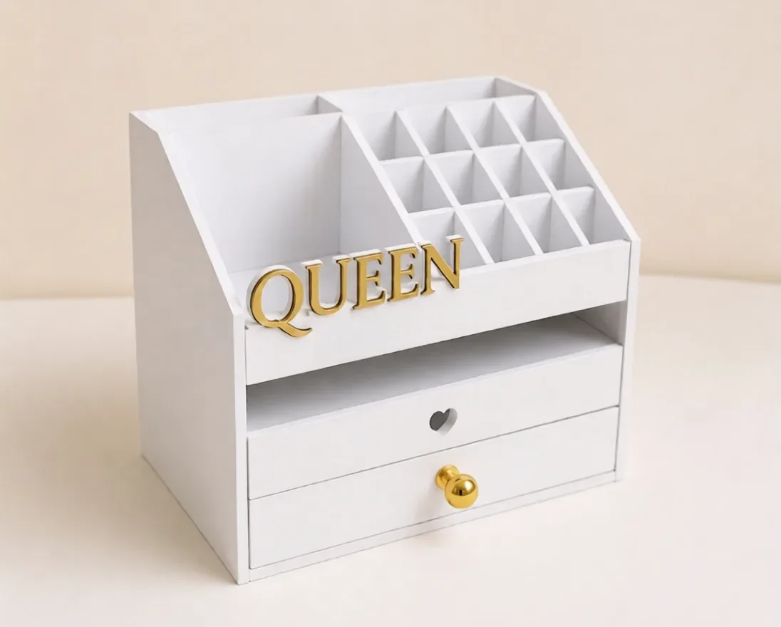 منظم مستحضرات التجميل الفاخر "QUEEN"