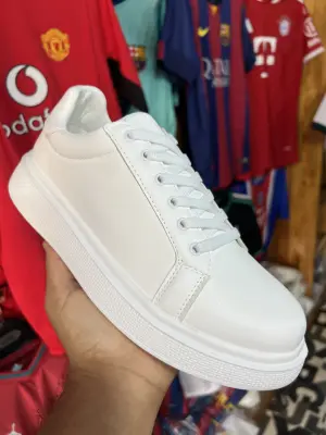 Basket simple blanc