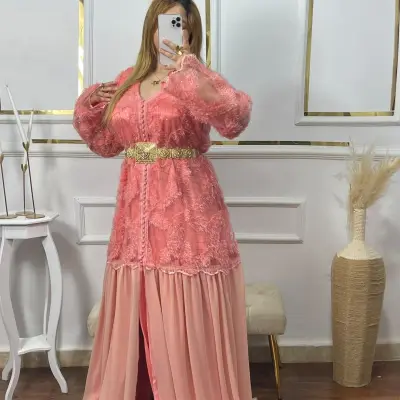 قفطان ب tulle travaillé و organza عصري تقليدي فخم و انيق