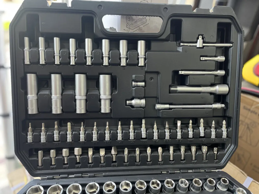 Caisse douille CROWN 100PCS CPHSW-XB100
