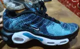 Nike Air Max Plus TN — أزرق منقّط
