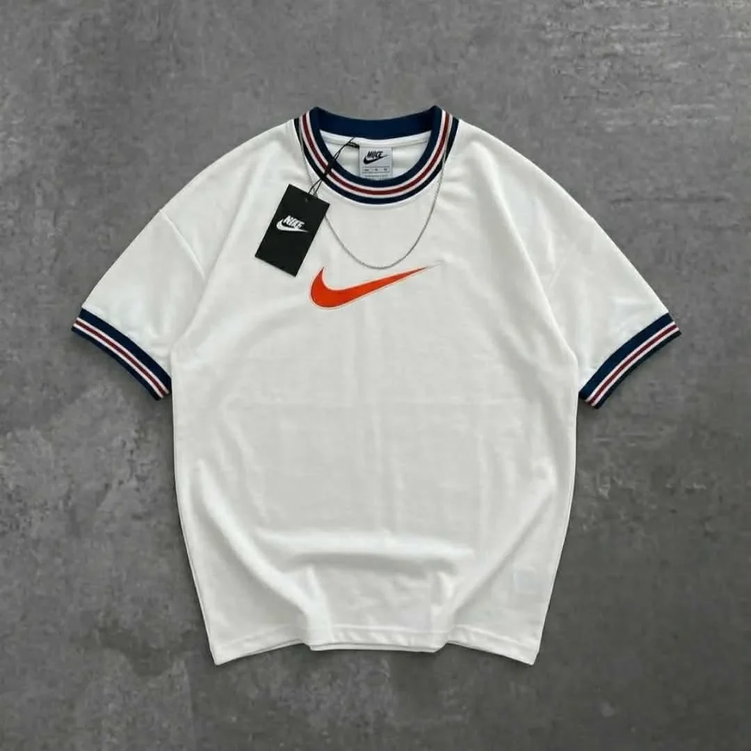 tshirt nike oversize