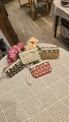 👝 PORTEFEUILLE OSIER TRESSÉ PERLÉES