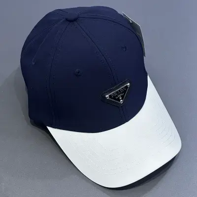 كاسكيطة برادا ازرق داكن Prada