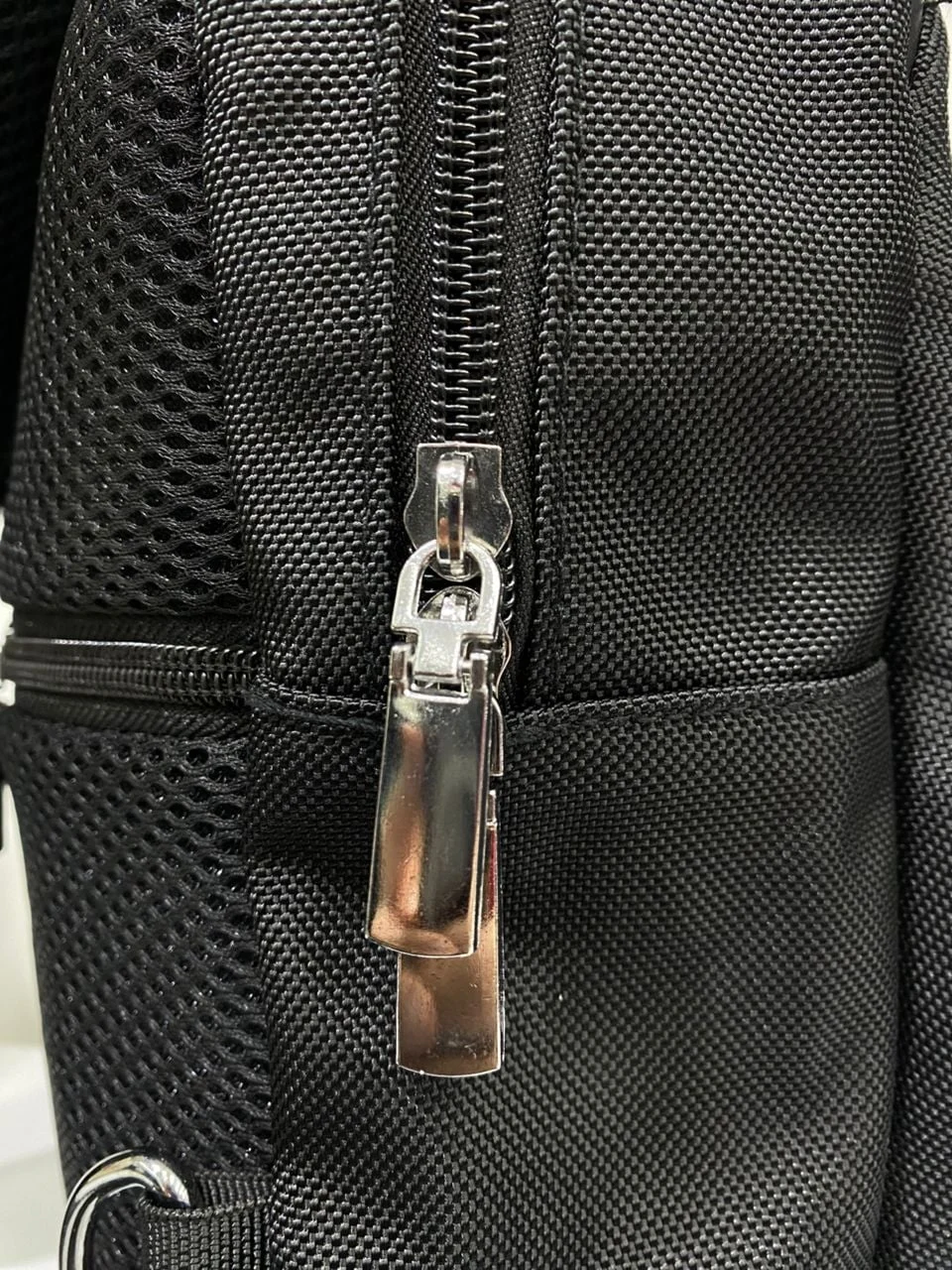 Sacoche Sling Bag avec USB