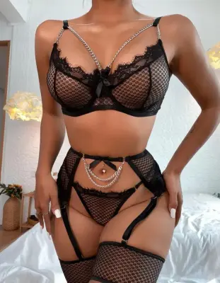 طقم رباط أسود فاخر مع سلسلة