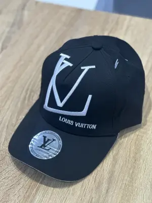 كاسكيطة لويس فويتون Louis Vuitton