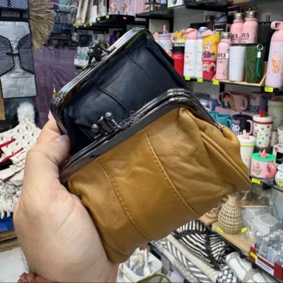 Porte-monnaie mani moyen modèle