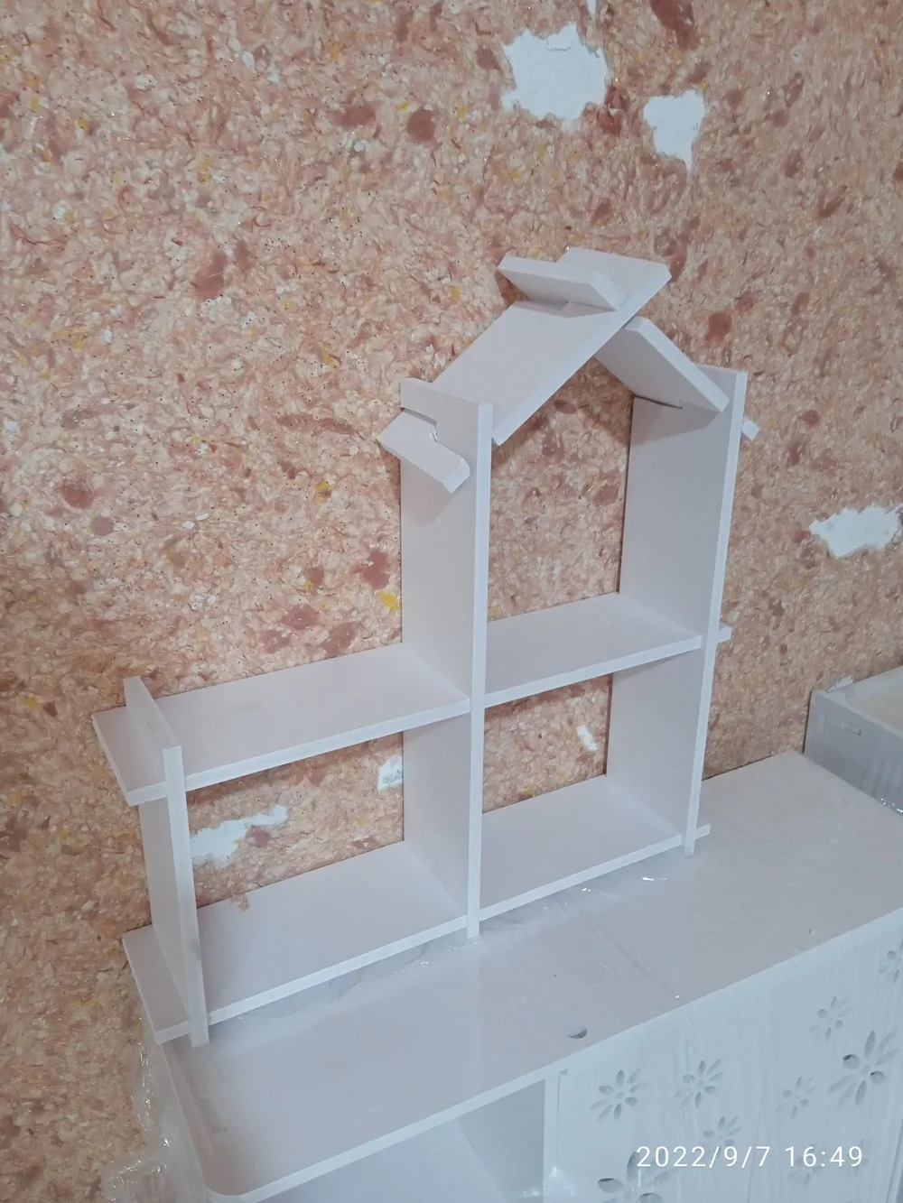 House-Shaped Wall Shelf CNC File