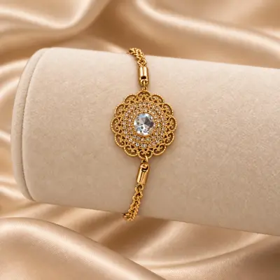 Bracelet médaillon floral serti