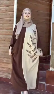 عباءة «غصن الأناقة» الفاخرة –
