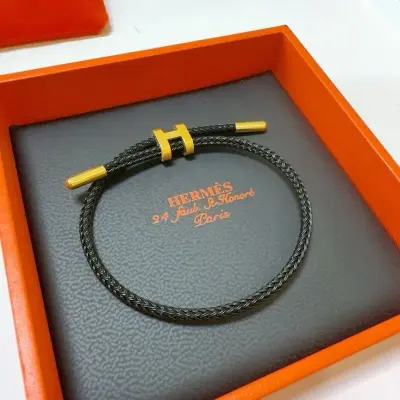 Bracelet H Élégance